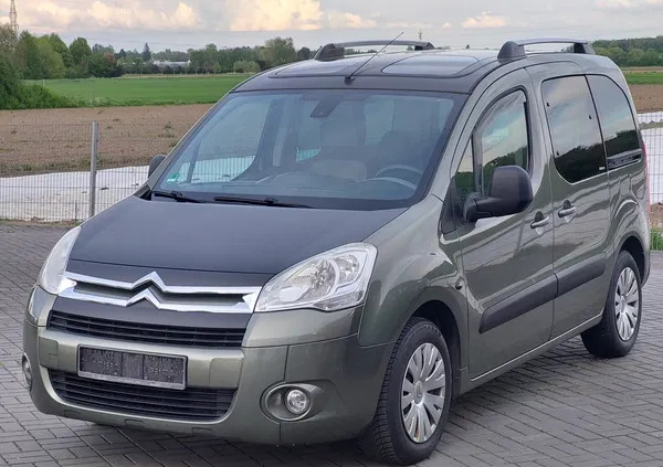 małopolskie Citroen Berlingo cena 22900 przebieg: 212000, rok produkcji 2010 z Sępopol